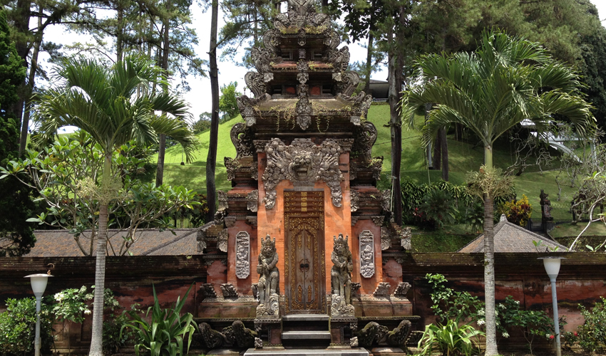 띠르따엠플사원 image