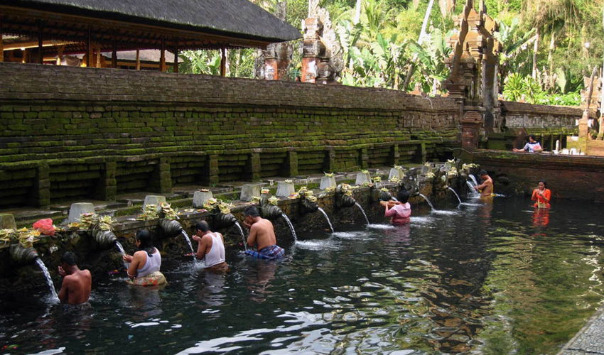 띠르따엠플사원 image