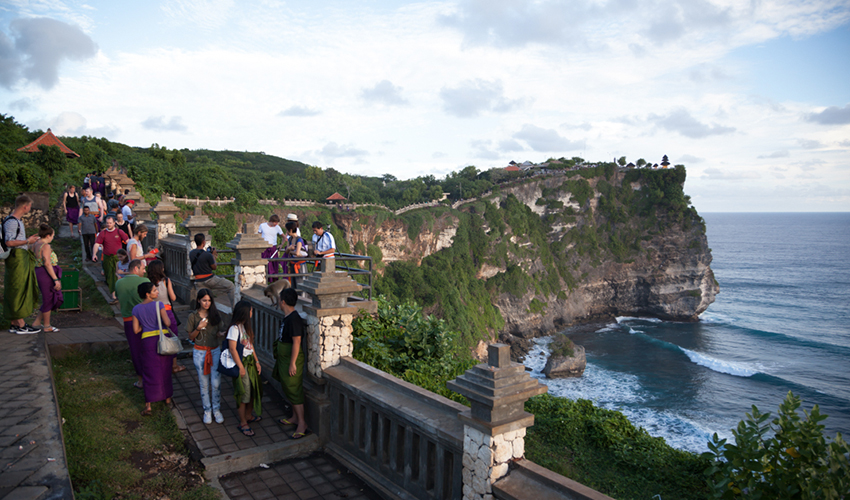 울루와뚜 절벽사원 image