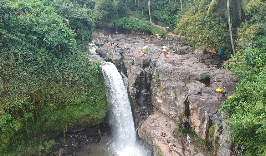 뜨그눙안폭포 image