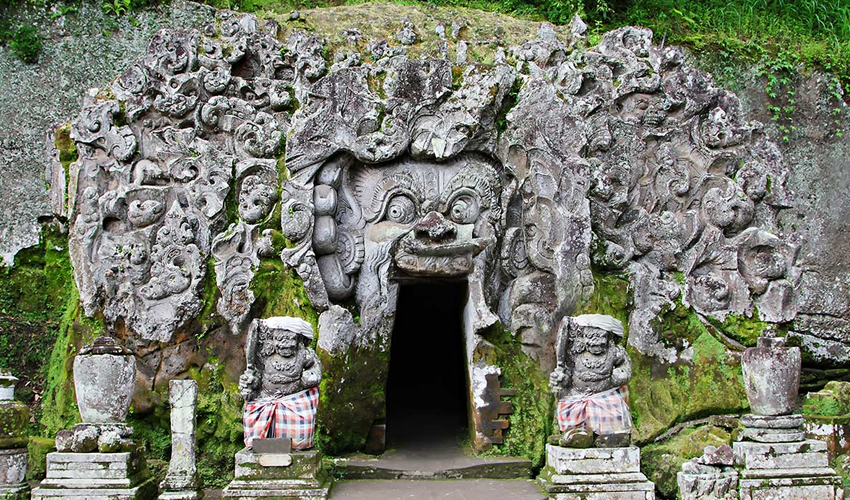 우붓 고아가자사원 image